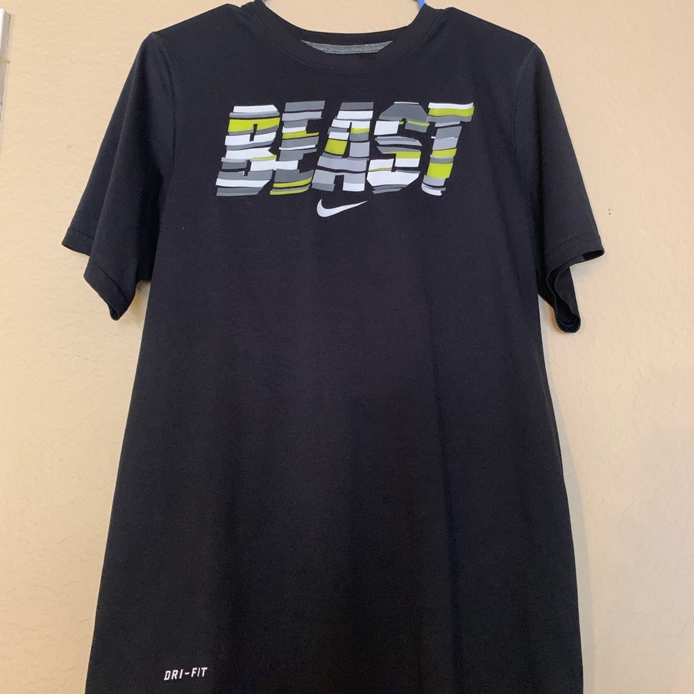 Men’s Nike Dri fit tee